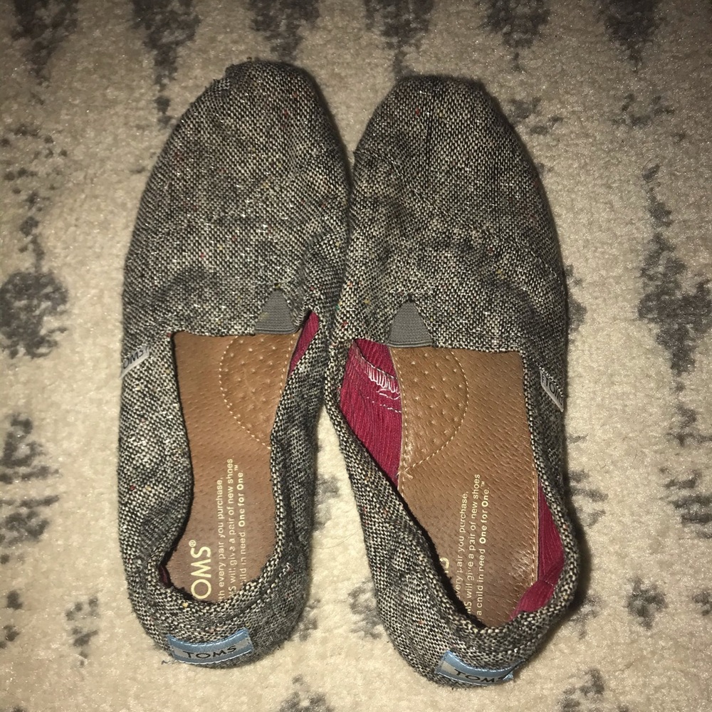 Toms